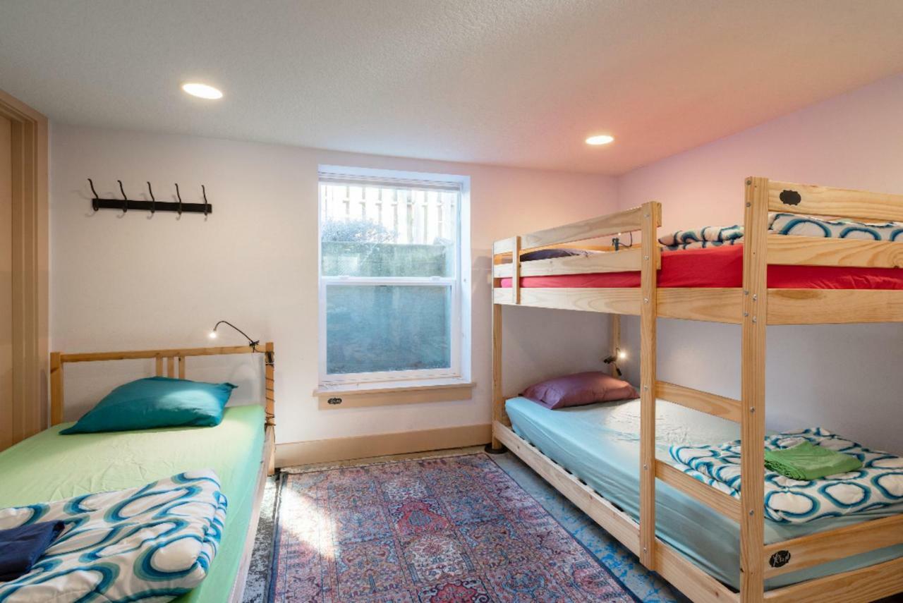 Travelers House Hostel Portland